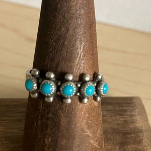 Vintage Native American Sterling Turquoise Row ring